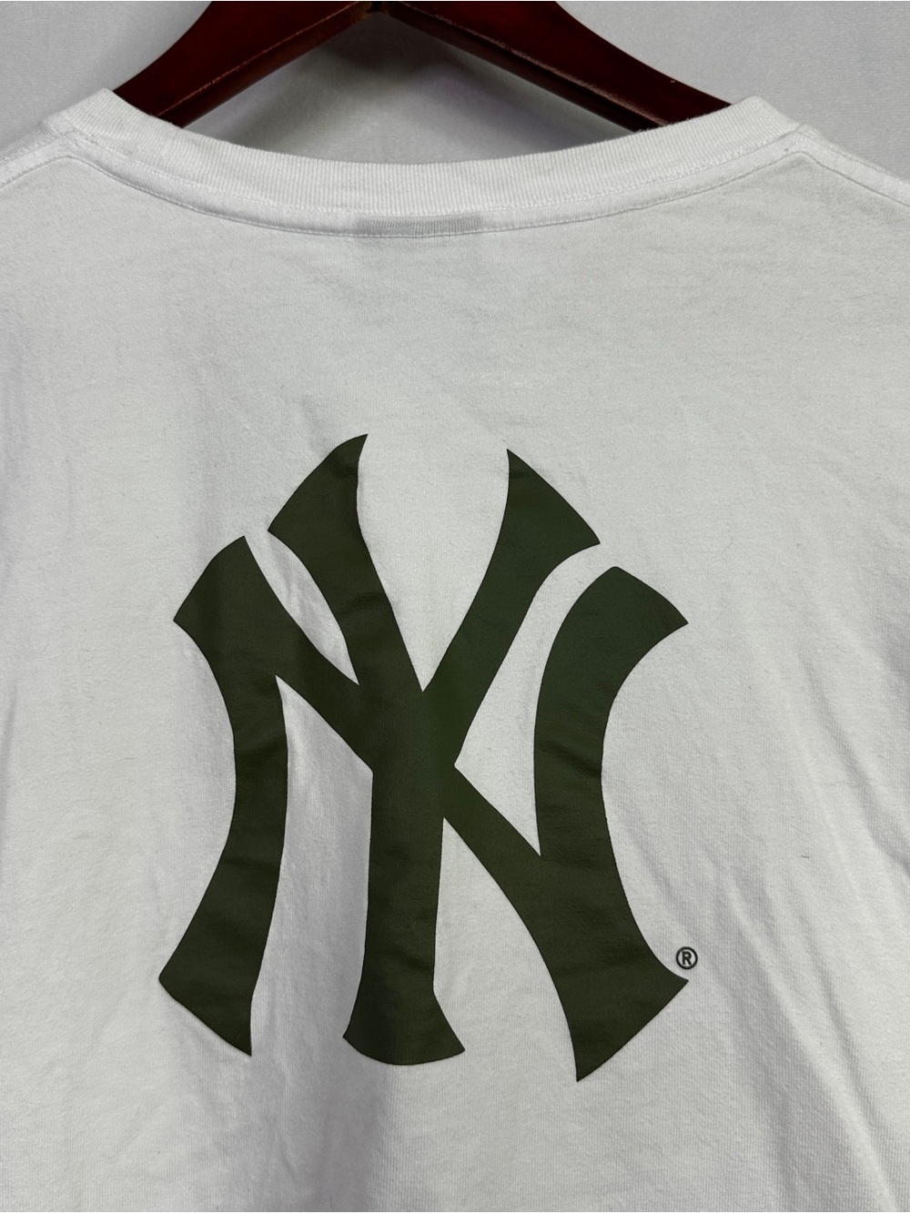Undefeated From Shirt New York Yankees Icon Logo White XL UNDFTD Short Sleeve - Picture 8 of 9
